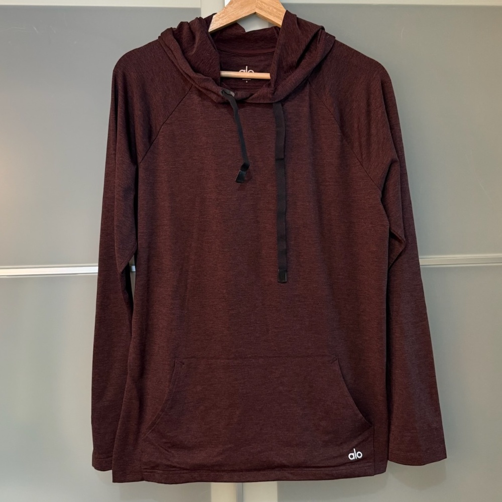 ALO Yoga Long Sleeve Mens Hooded Shirt - Small